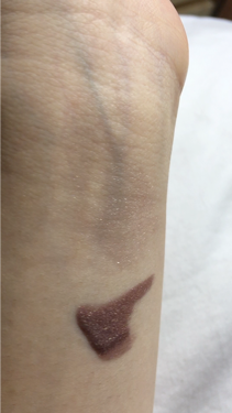 ウイスパーグロスフォーアイ/THREE/リキッドアイシャドウを使ったクチコミ(3枚目)