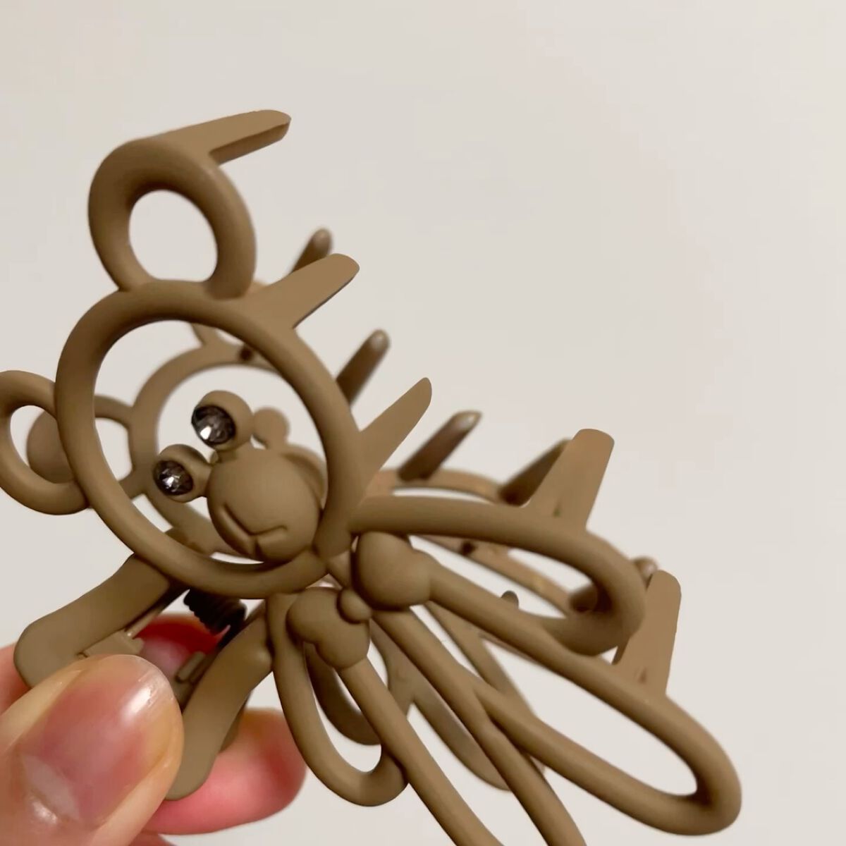 バンスクリップ/キャンドゥ/ヘアアクセサリーの動画クチコミ3つ目