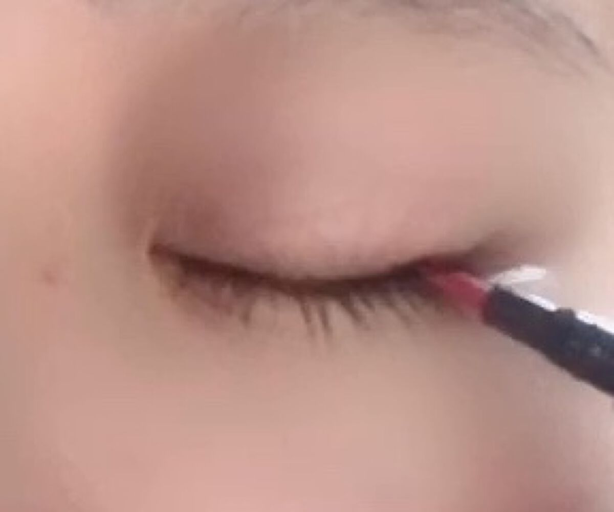 リキッドアイライナーa (TOKYO GIRLS COLLECTION)/U R GLAM/リキッドアイライナーの動画クチコミ4つ目