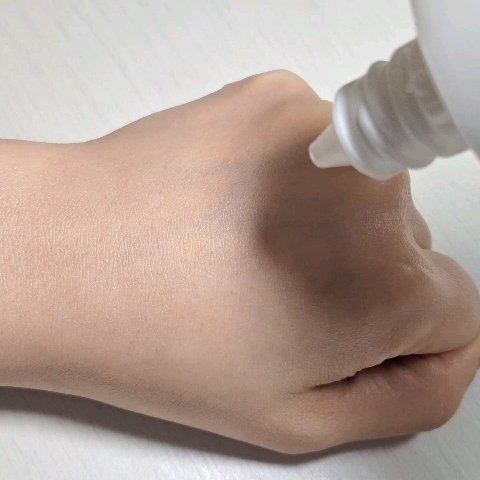 スキンアクア スーパーモイスチャージェル/スキンアクア/日焼け止めジェルを使ったクチコミ（2枚目）