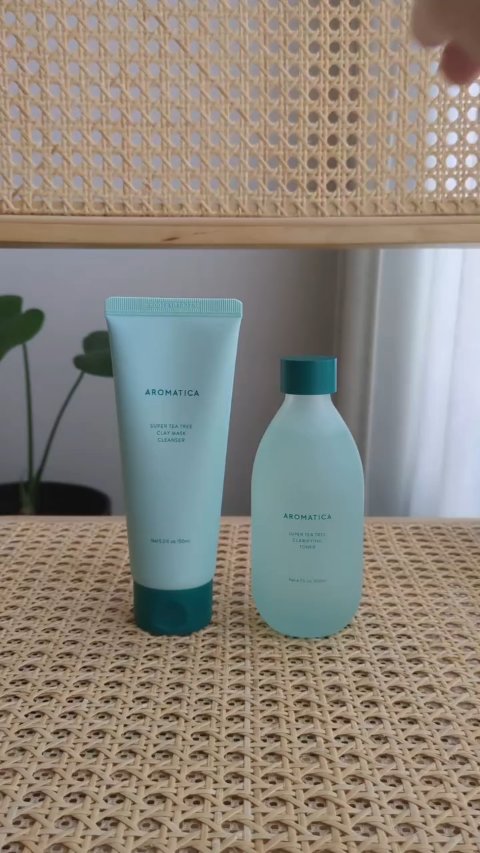 #Qoo10メガ割


2025.8.28
@aromatica.jp さんのスキンケアセットをお試しさせていただきました💚
どちらもティーツリーのスッとした香りで、今の暑い季節にも、男女問わずオススメです🌿

✔スーパーティーツリーク