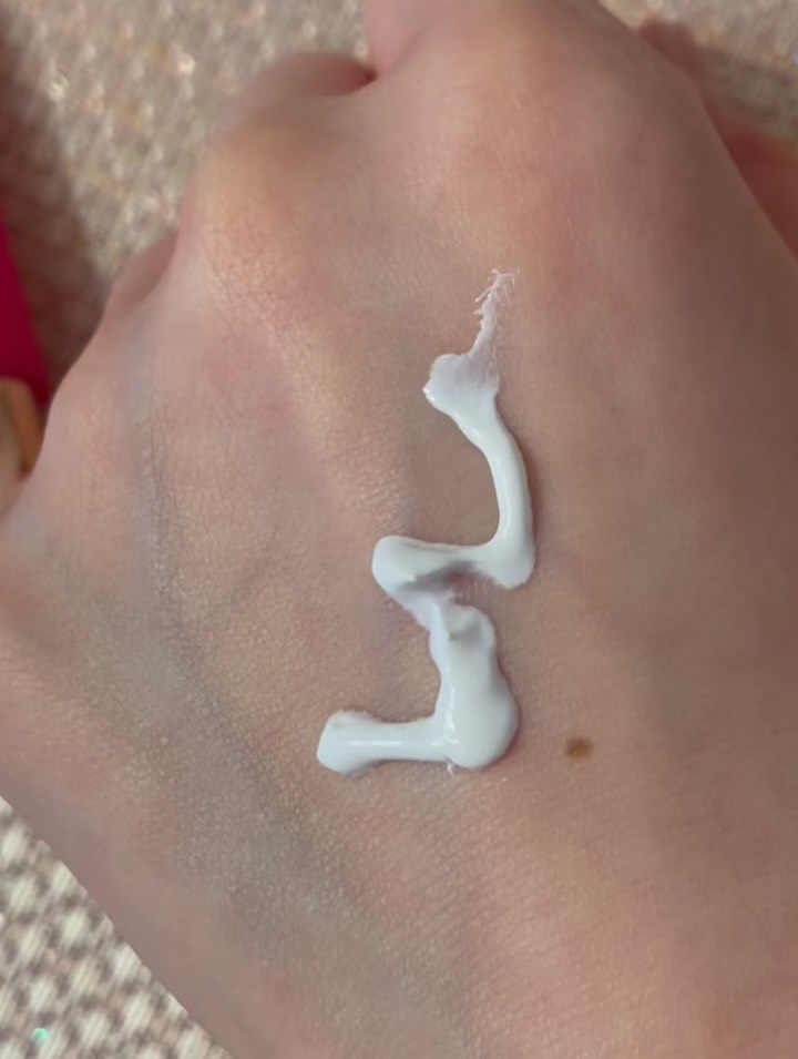 シカプラス トーンアップ サンスクリーン/Glam Pink/日焼け止めクリームを使ったクチコミ（3枚目）