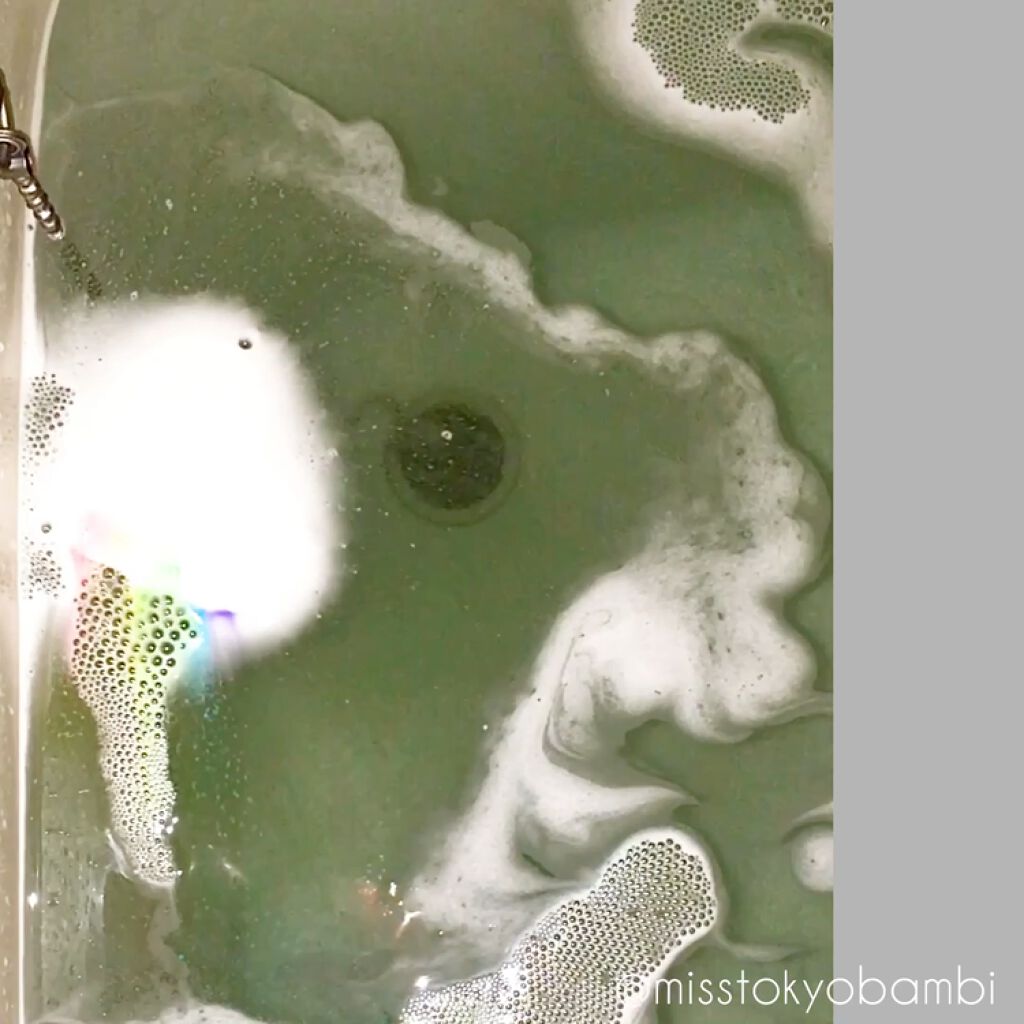 虹のかかるバスボール/ほんやら堂/入浴剤の動画クチコミ3つ目
