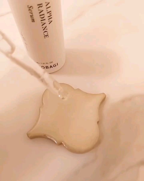 アルファラディアンスグローセラム/BANOBAGI/美容液を使ったクチコミ（3枚目）