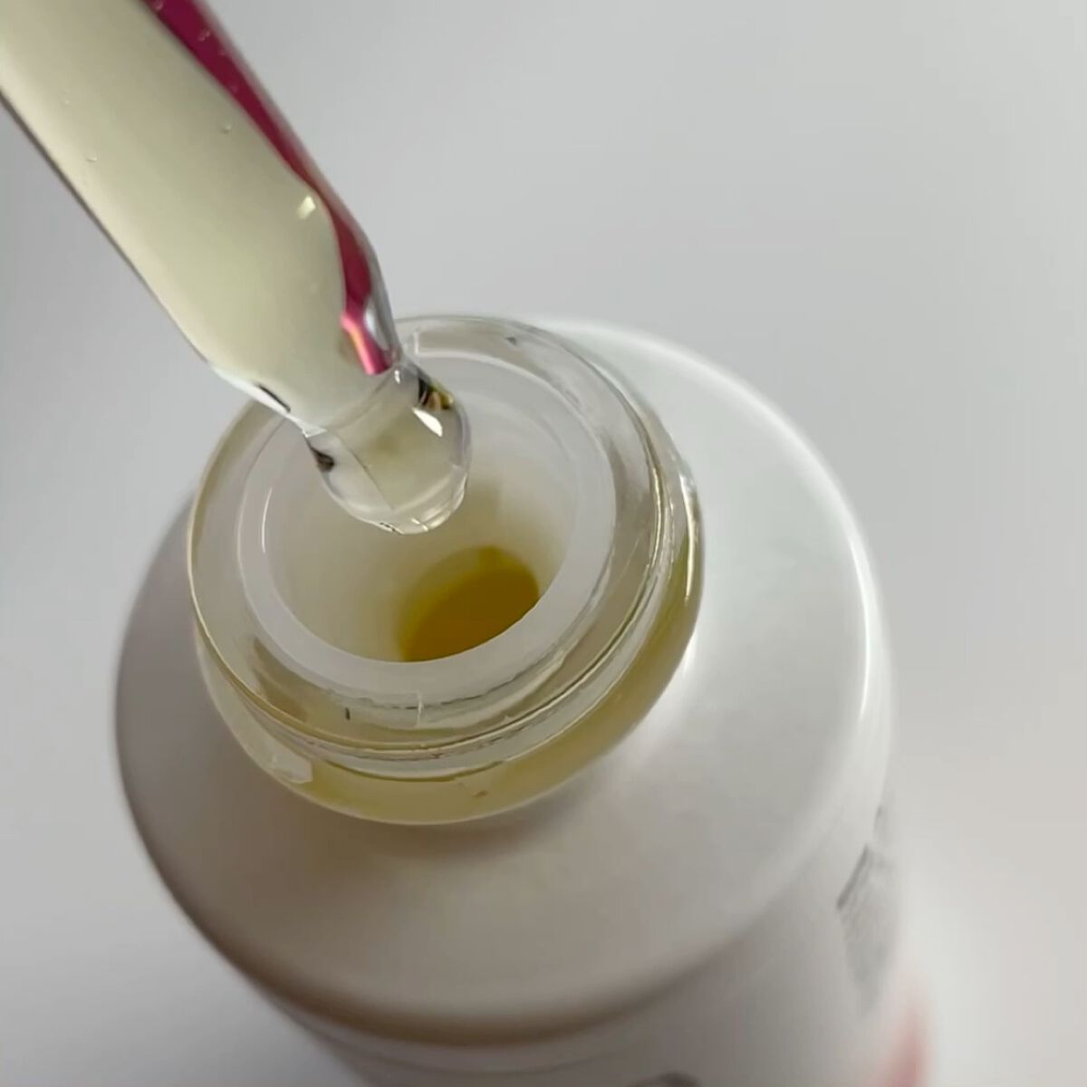 ざくろ フェイシャルオイル/WELEDA/フェイスオイルを使ったクチコミ（3枚目）