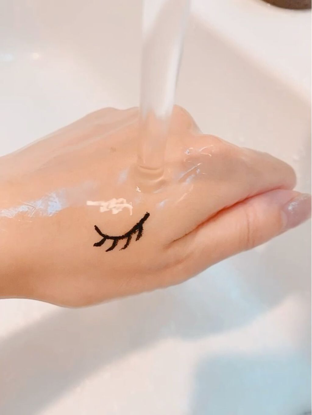 ニブ リクイドアイライナー BK1/ATSUSHI NAKASHIMA Cosme/リキッドアイライナーの動画クチコミ2つ目