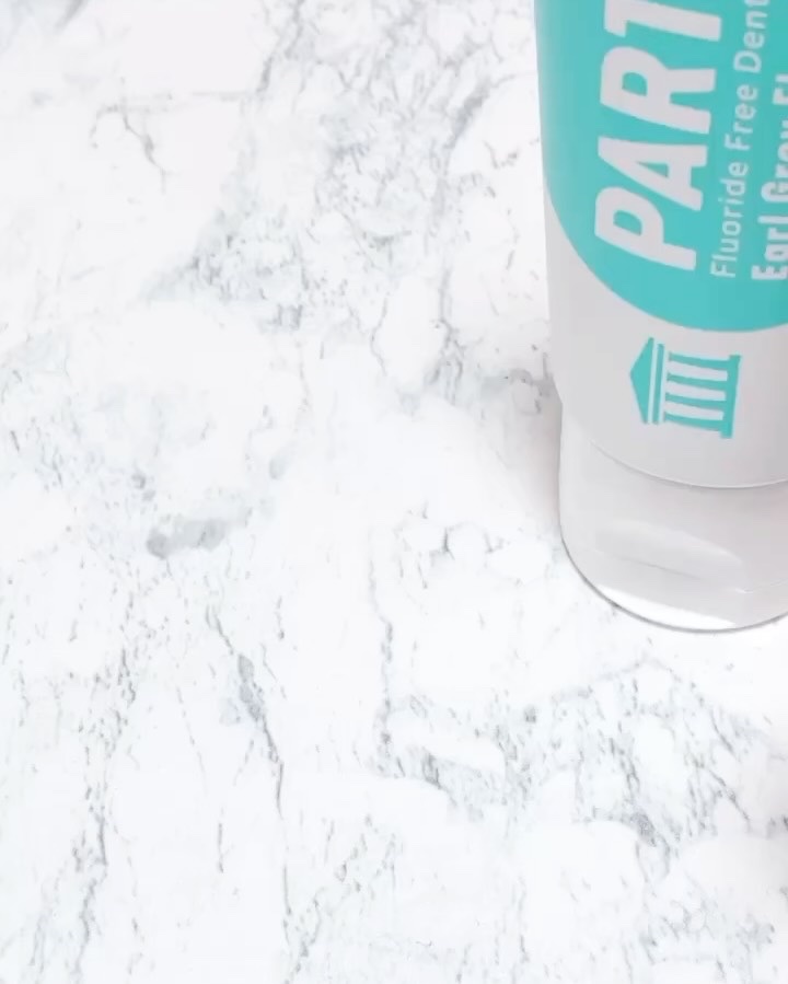 インプラント歯磨きジェル/パルテノン/歯磨き粉の動画クチコミ4つ目