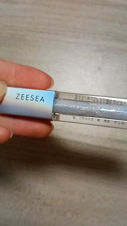 ダイヤモンドシリーズ 星空リキッドアイシャドウ/ZEESEA/リキッドアイシャドウの人気ショート動画