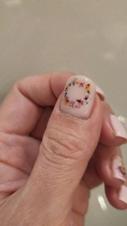 ジェルネイル LED スターターキット(16W LEDランプ&定番カラー3色付)/SHINYGEL/ネイル用品の人気ショート動画