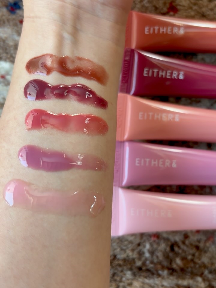 エッグスリックファンデーション/EITHER＆/リキッドファンデーションの動画クチコミ1つ目