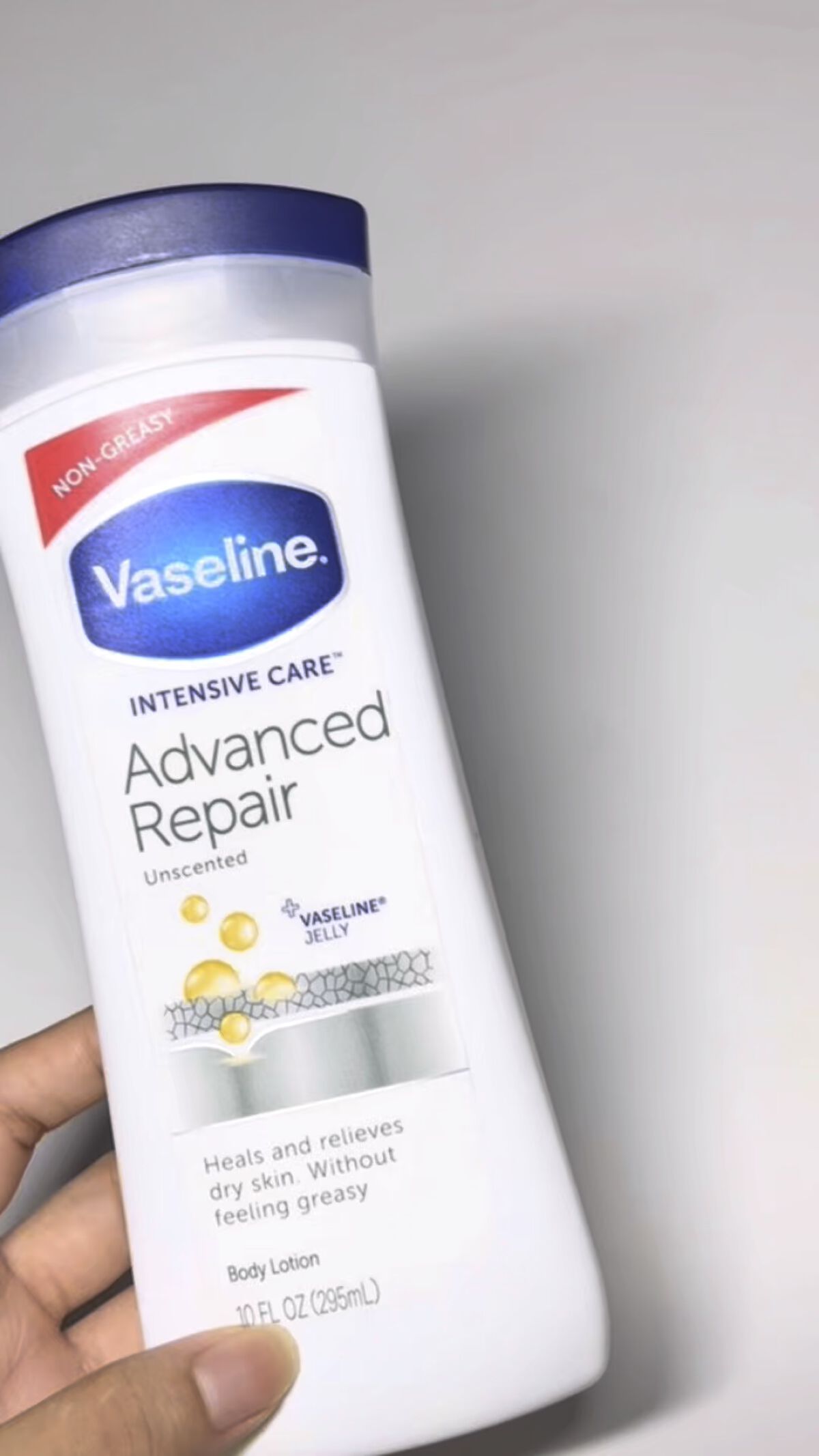 ヴァセリン アドバンスドリペア ボディローション 無香料/ヴァセリン/ボディローションの人気ショート動画