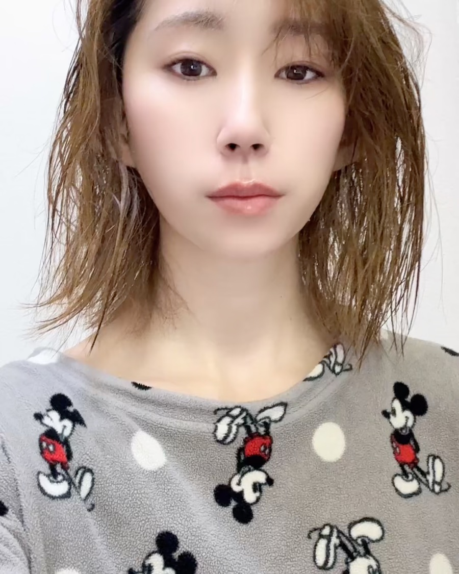 ストレートスリックヘアミルク/narka/ヘアミルクの動画クチコミ3つ目