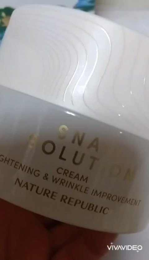スネイルソリューションクリーム/ネイチャーリパブリック/フェイスクリームの動画クチコミ3つ目