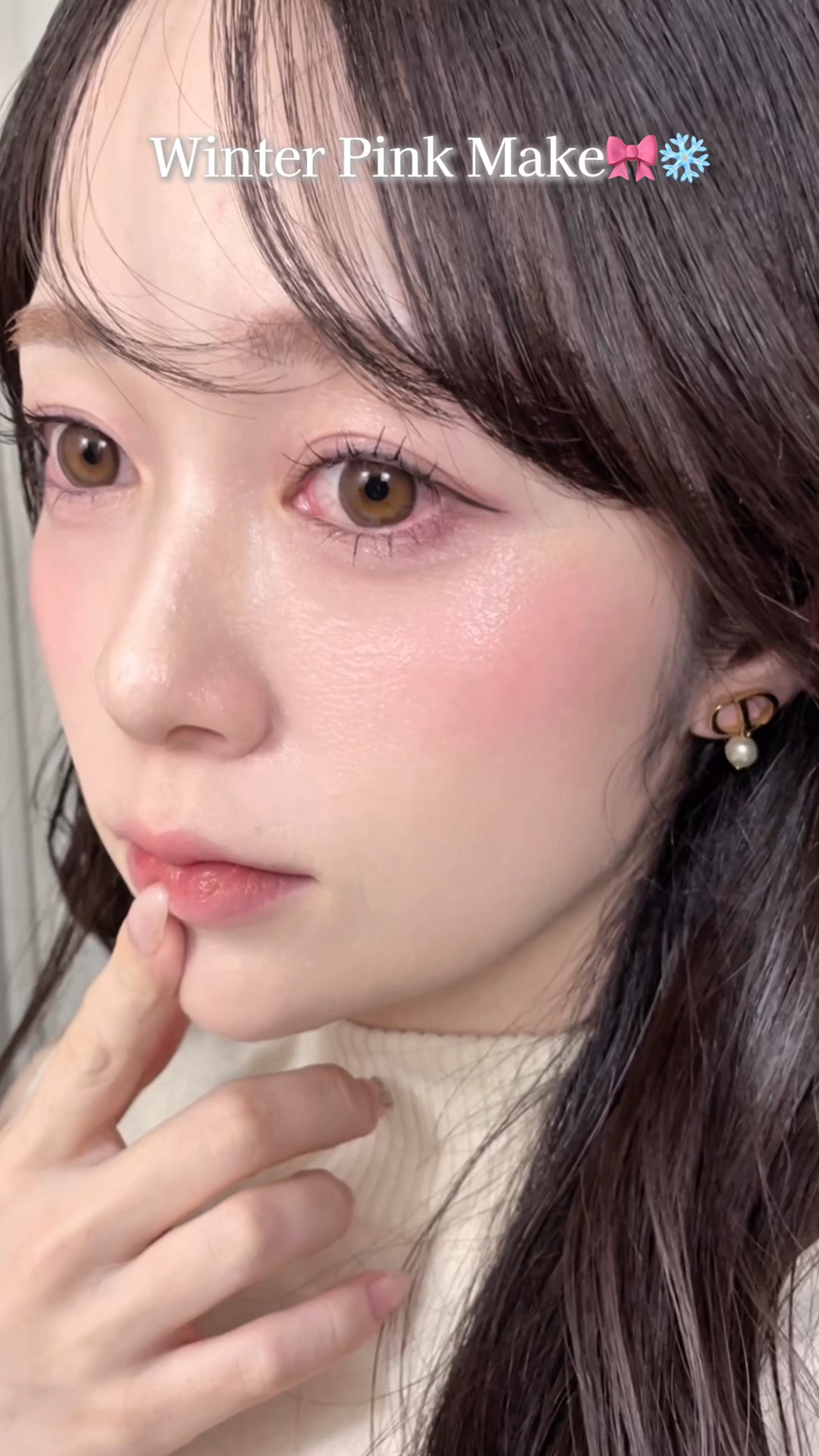 𝑾𝒊𝒏𝒕𝒆𝒓 𝑷𝒊𝒏𝒌 𝑴𝒂𝒌𝒆🎀❄️

冬にぴったりなピンクメイクをしてみました໒꒱

CLIOのエッセンシャル リップチーク タップ100シュガーリボンを頬の広範囲に入れると愛嬌たっぷりFaceに👶🏻‪