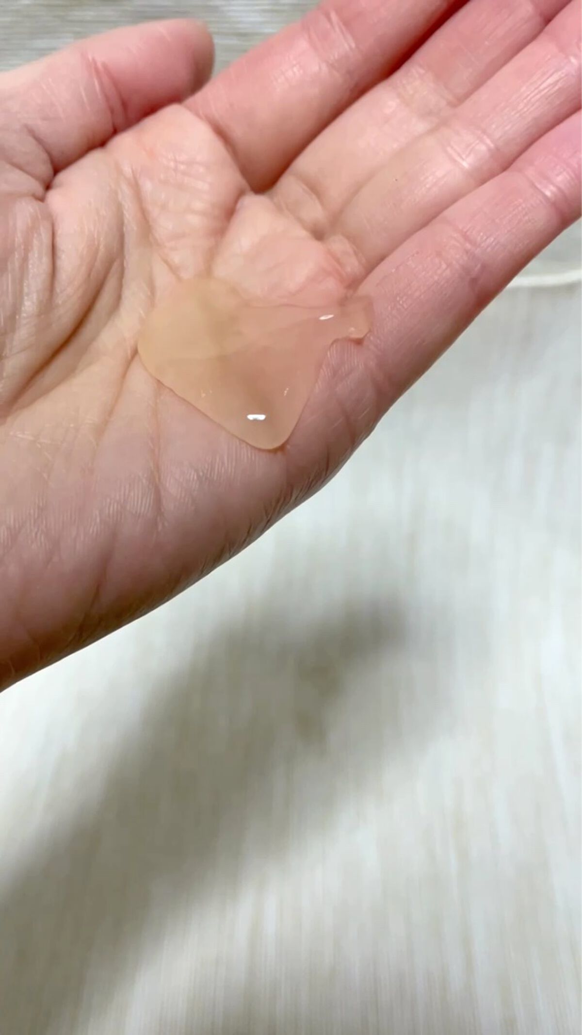 ヴィージェ　ヘアトリートメント　S/LebeL/洗い流すヘアトリートメントの動画クチコミ2つ目