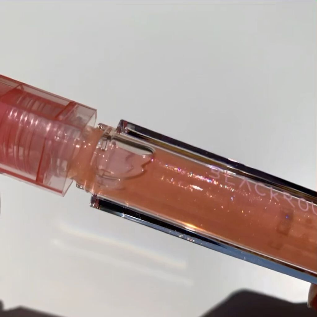 HALF&HALF WATER TINT /BLACK ROUGE/リップグロスの動画クチコミ3つ目