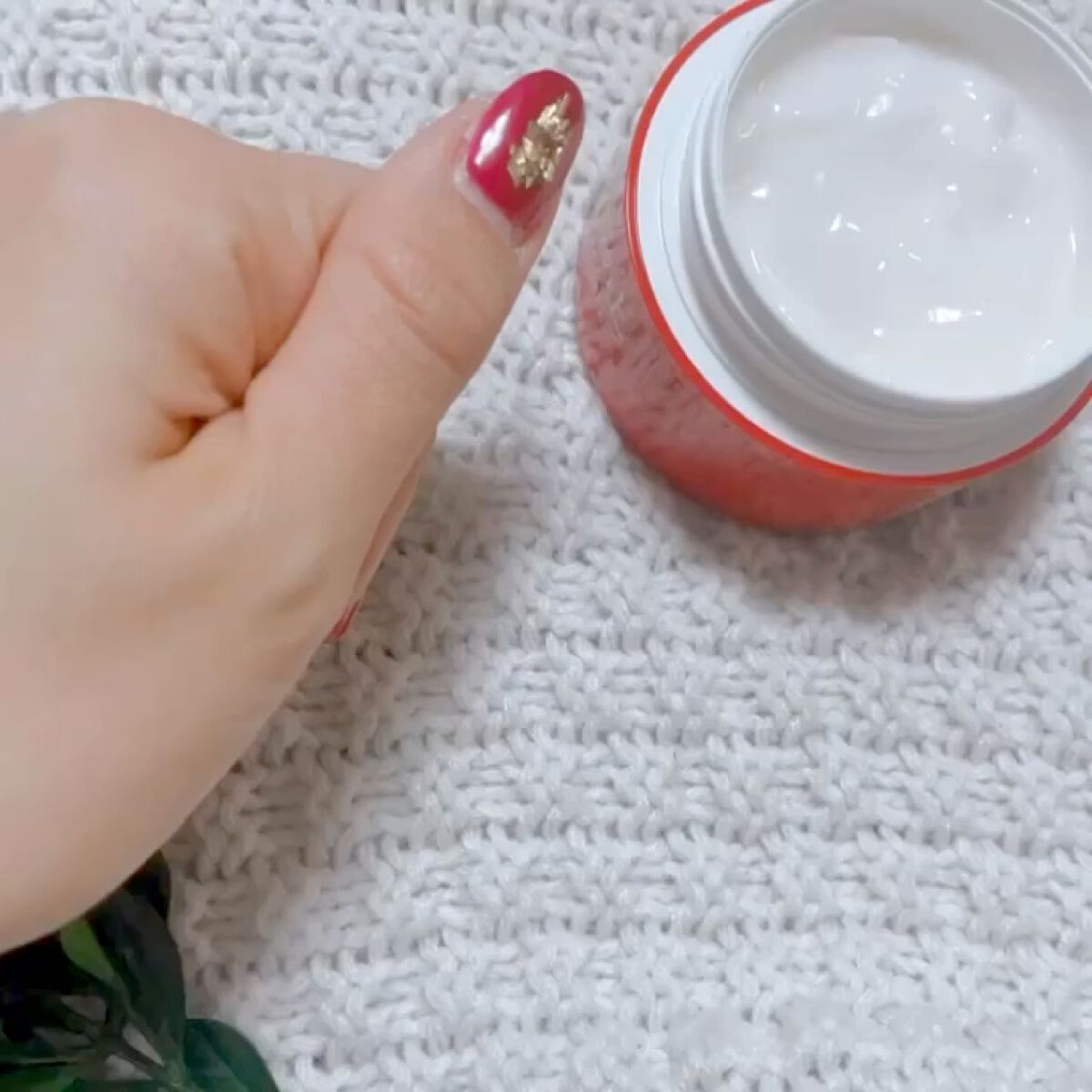 薬用美白ジェル 雪の上/雪の上/オールインワン化粧品の動画クチコミ3つ目