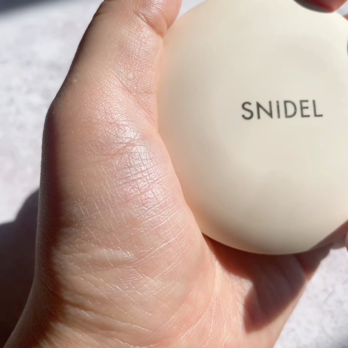 プレストパウダーナチュラル グロウ/SNIDEL BEAUTY/プレストパウダーの動画クチコミ2つ目