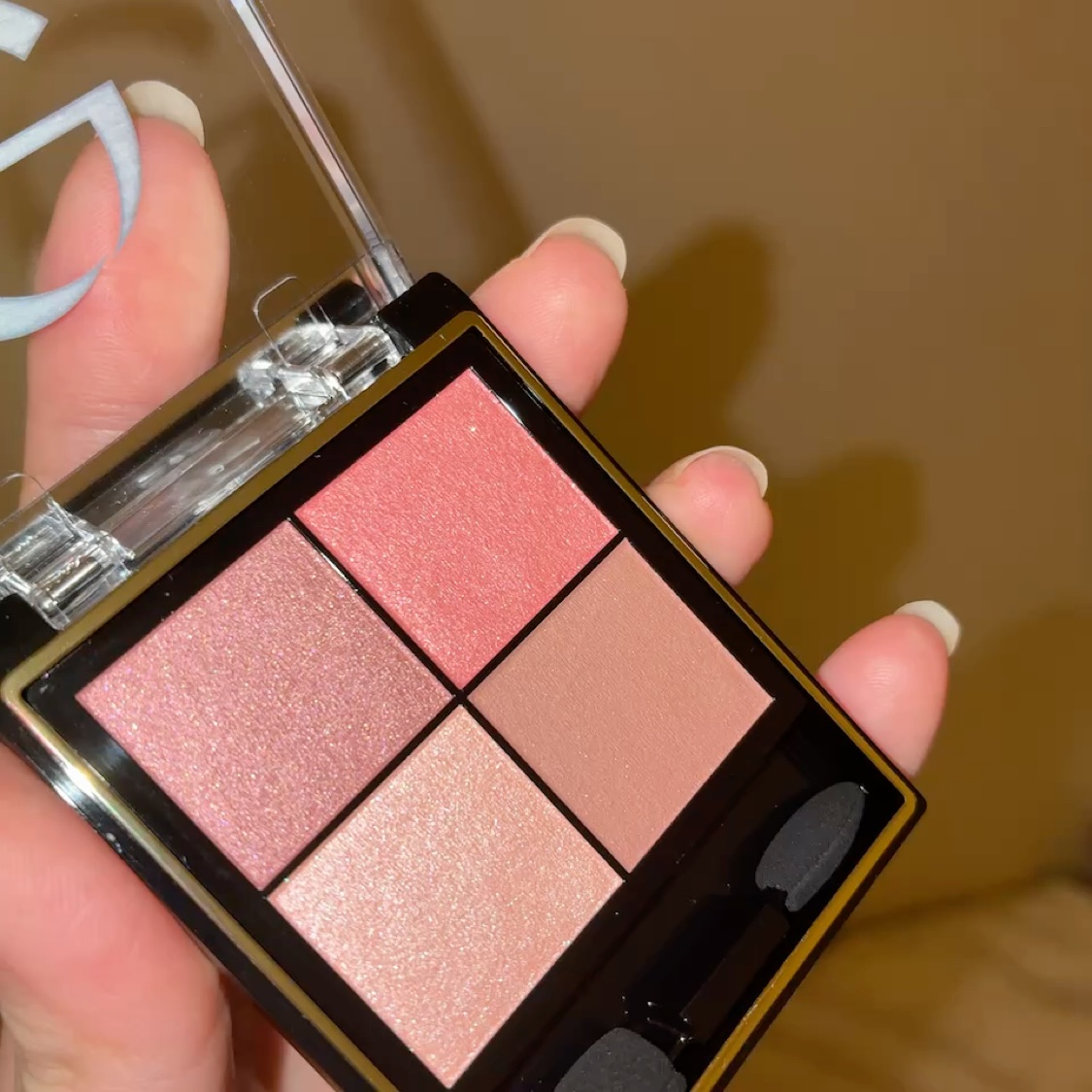 リアルクローズシャドウ/excel/アイシャドウパレットを使ったクチコミ（2枚目）