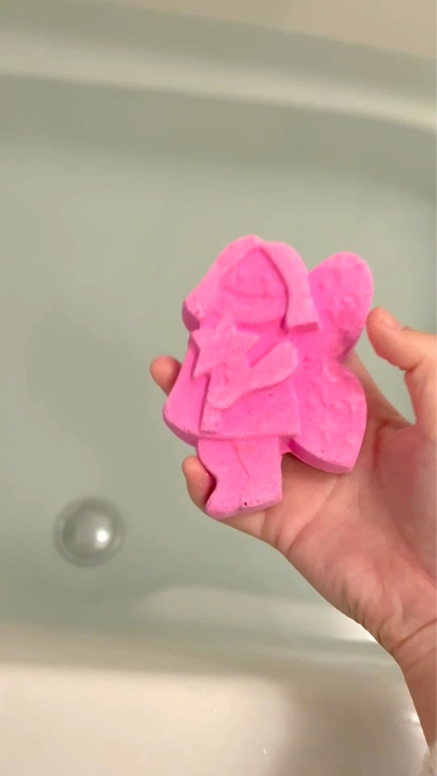 グルービーフェアリー（バスボム）/ラッシュ/炭酸系入浴剤を使ったクチコミ（1枚目）