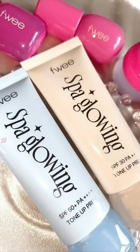 [PR] 11/1(土)〜Qoo10で販売開始🩵🤍NEWアイテム✨💡

@fwee_makeup_jp

┈┈┈┈┈┈┈ ❁ ❁ ❁ ┈┈┈┈┈┈┈┈
こだわり抜いたfweeの自信作！
「理想をカタチにした大本命下地」🩵🤍
乾燥崩