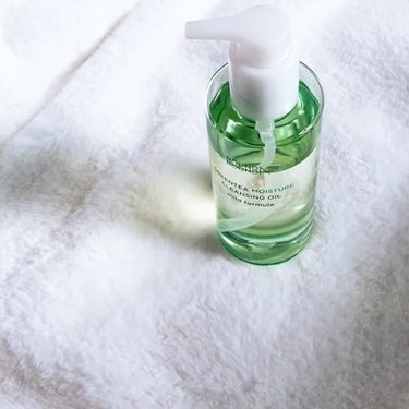 ラウンドアラウンド グリーンティーモイスチャークレンジングオイルのクチコミ「_

ROUND A ROUND
GREENTEA MOISTURE CLEANSING OI.....」（3枚目）