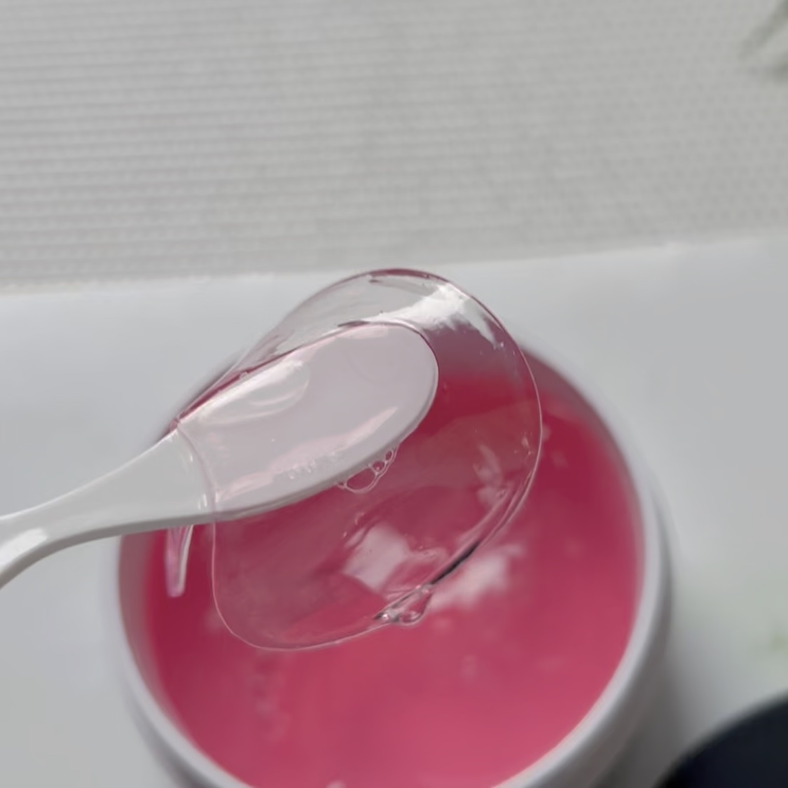 RXザ・ペプチドコラーゲン ハイドロゲルアイパッチ/COSRX/アイケア・アイクリームの動画クチコミ4つ目