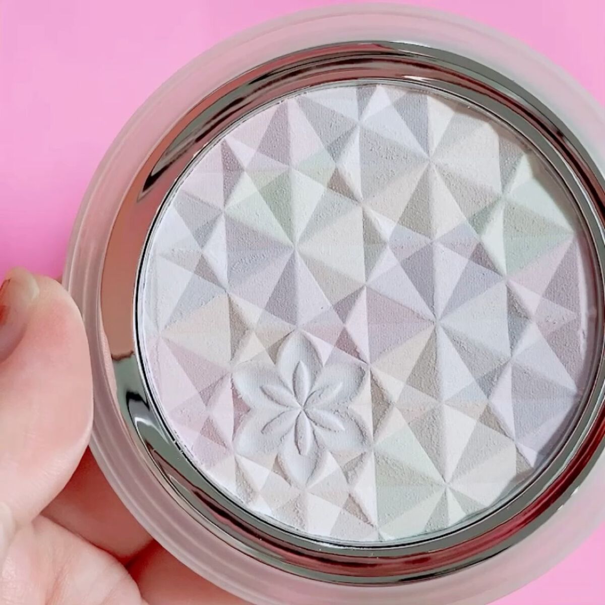 ＡＱ　オーラ リフレクター/DECORTÉ/プレストパウダーを使ったクチコミ（2枚目）