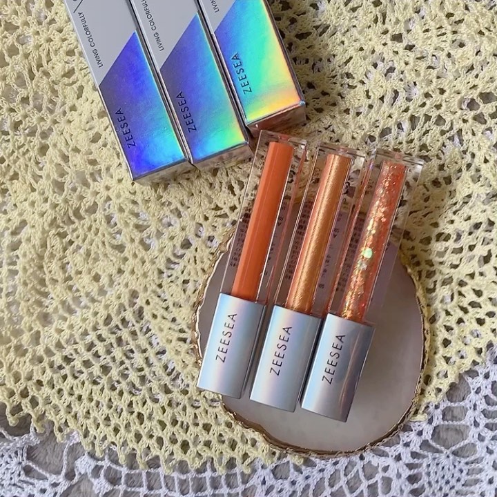 ダイヤモンドシリーズ 星空リキッドアイシャドウ/ZEESEA/リキッドアイシャドウを使ったクチコミ（2枚目）