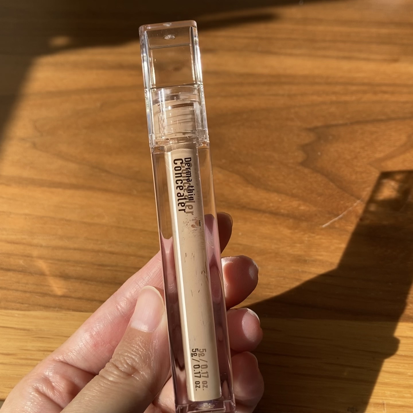 23years old❤️
ダーマシンコンシーラー

一度使ったら病みつきになった
ほぼ毎日使ってた
使い切り。
次のメガ割でリピする予定。
ニキビに優しいのがいいね！

#底見えコスメ語り動画 