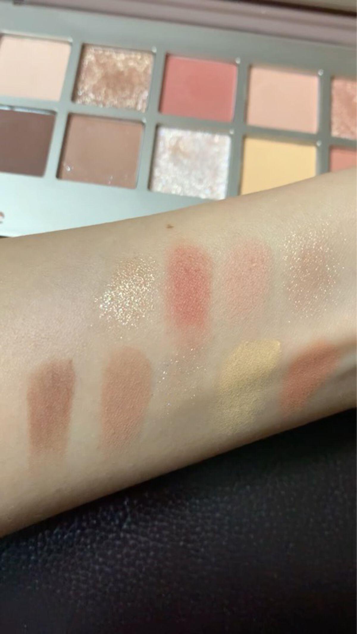 ニューデップスアイシャドウパレット/hince/アイシャドウパレットを使ったクチコミ（2枚目）