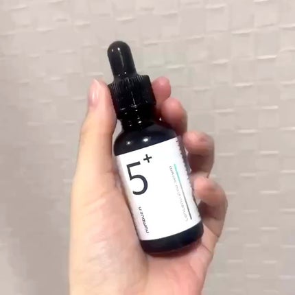 5番 白玉グルタチオンC美容液/numbuzin/美容液の人気ショート動画