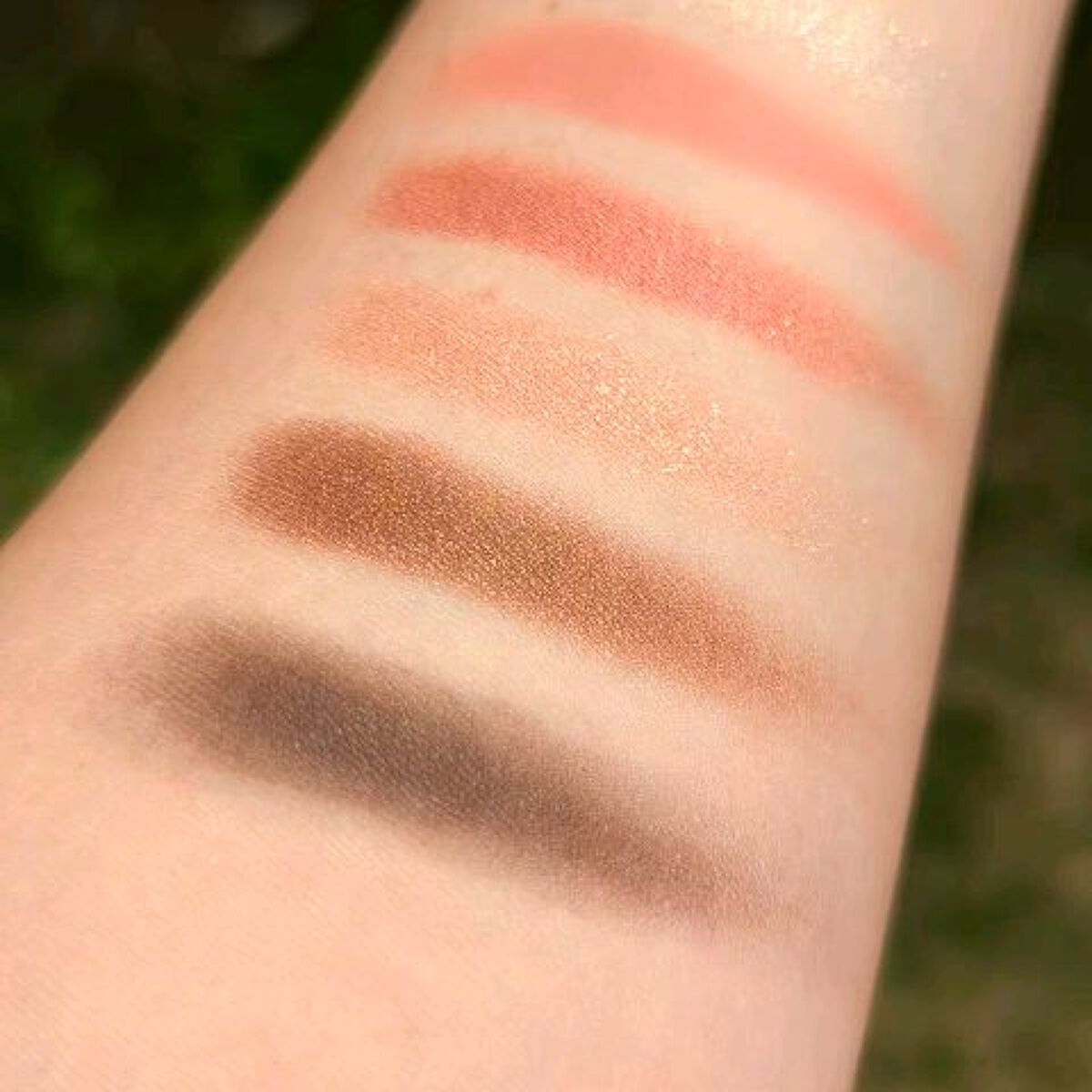 ダズリングリキッドグリッター/IM UNNY/グリッターの動画クチコミ2つ目