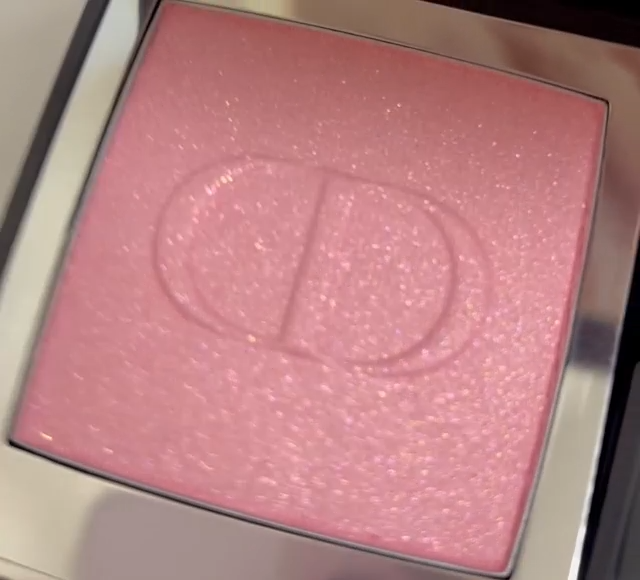 ディオールスキン ルージュ ブラッシュ/Dior/パウダーチークを使ったクチコミ（2枚目）