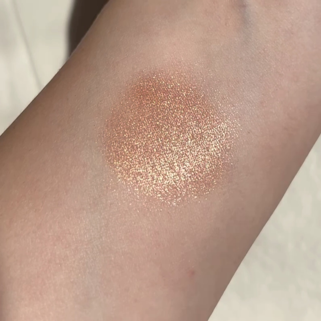 シャドーカスタマイズ BR332 胡桃/MAJOLICA MAJORCA/単色アイシャドウを使ったクチコミ（3枚目）