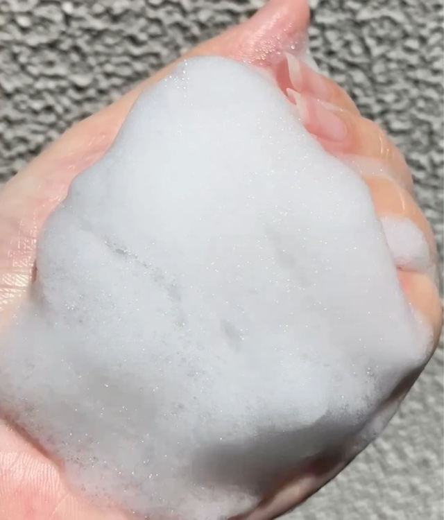 バウンシア ボディソープ プレミアムモイスト＜しっとりタイプ＞/Bouncia/ボディソープを使ったクチコミ（3枚目）