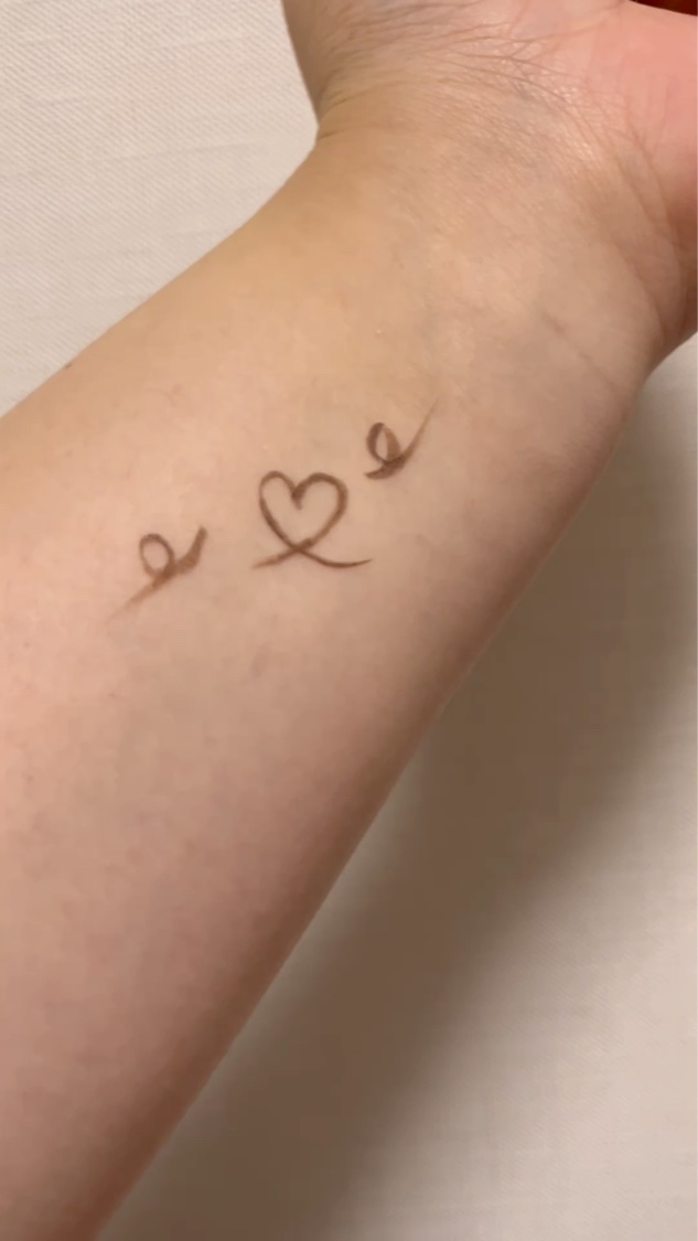 シルキーリキッドアイライナーWP/D-UP/リキッドアイライナーの動画クチコミ2つ目