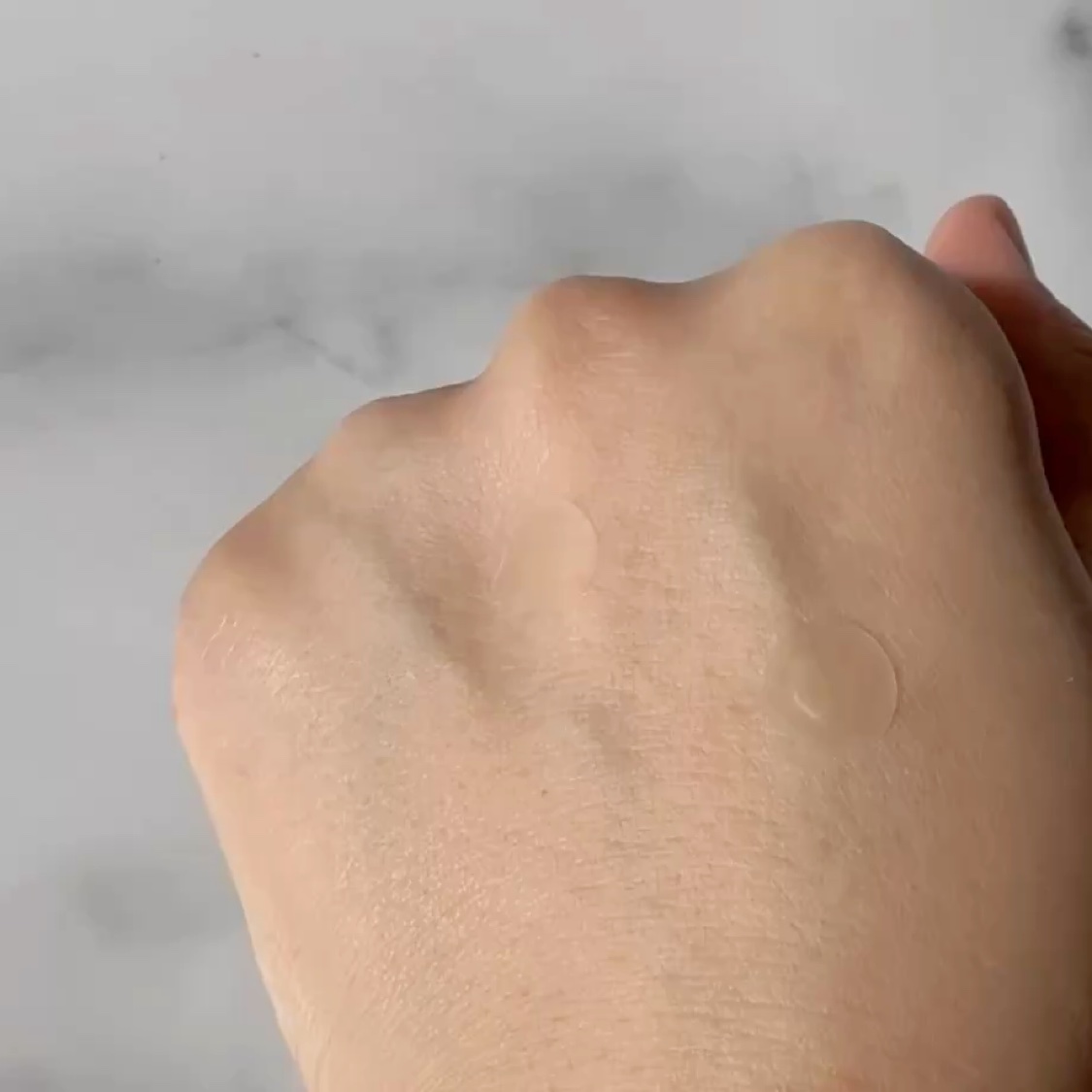 レディクリアパッチ スポットリリーフ/センテリアン24/にきびパッチの動画クチコミ1つ目