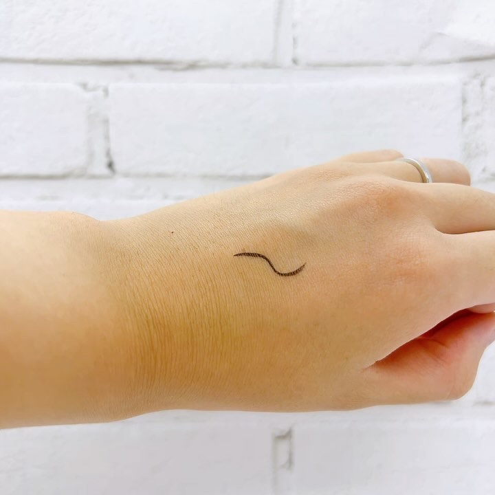 スーパープルーフフィッテイングブラシアイライナー/COSNORI/ペンシルアイライナーの動画クチコミ2つ目