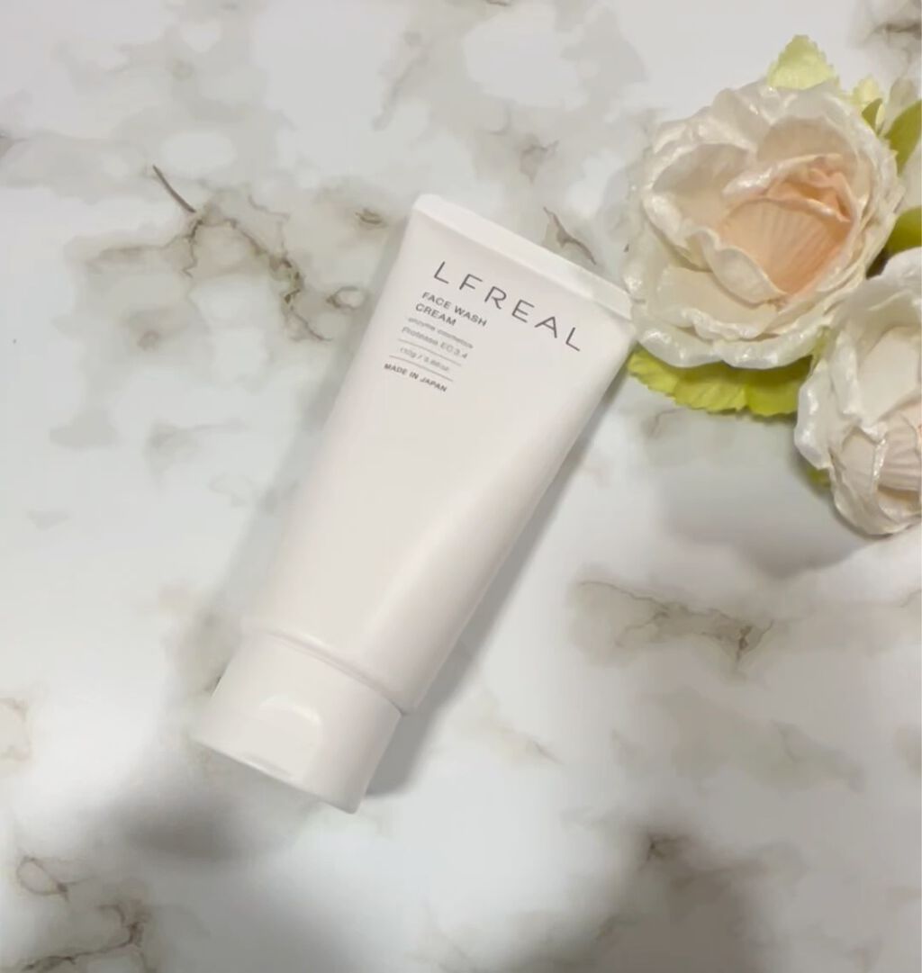 フェイスウォッシュクリーム/LFREAL/洗顔フォームを使ったクチコミ（2枚目）