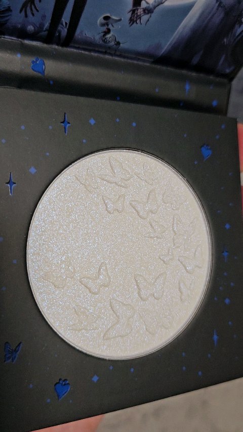 SHEGLAM BEAMING BUTTERFLY ハイライターのクチコミ「

SHEGLAM
BEAMING BUTTERFLY ハイライター

前回投稿したのとほぼ似.....」（3枚目）