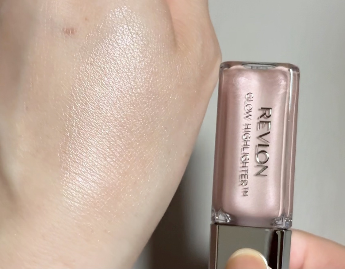 レブロン グロウ ハイライター/REVLON/リキッドハイライトの動画クチコミ4つ目