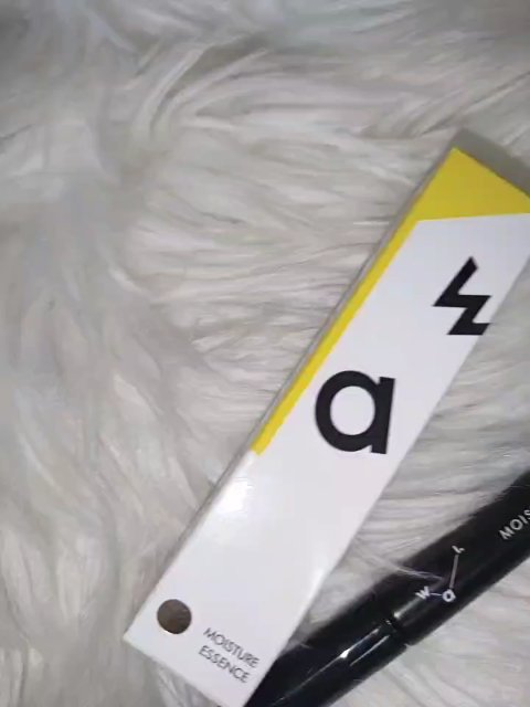 Wai モイスチャー エッセンス/Wai/まつげ美容液を使ったクチコミ（2枚目）