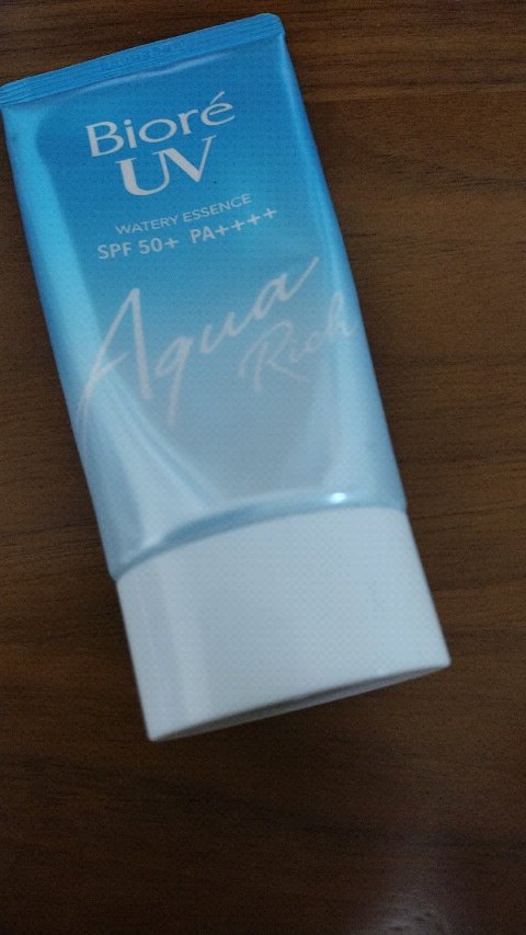 ビオレUV アクアリッチ ウォータリーエッセンス/ビオレ/日焼け止めローションを使ったクチコミ（1枚目）