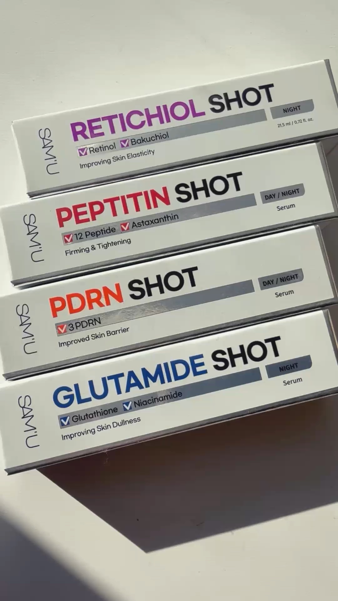 


SAM'Uの
二層式の美容液✴️


肌悩みに合わせて選べる
４つの機能性ショットライン🤍


🟠ゆらぎやすい肌の方は
#PDRNショット

🟣ハリ不足が気になる方は
＃レティチオールショット

🔴しわ*が気になる肌の方は
#