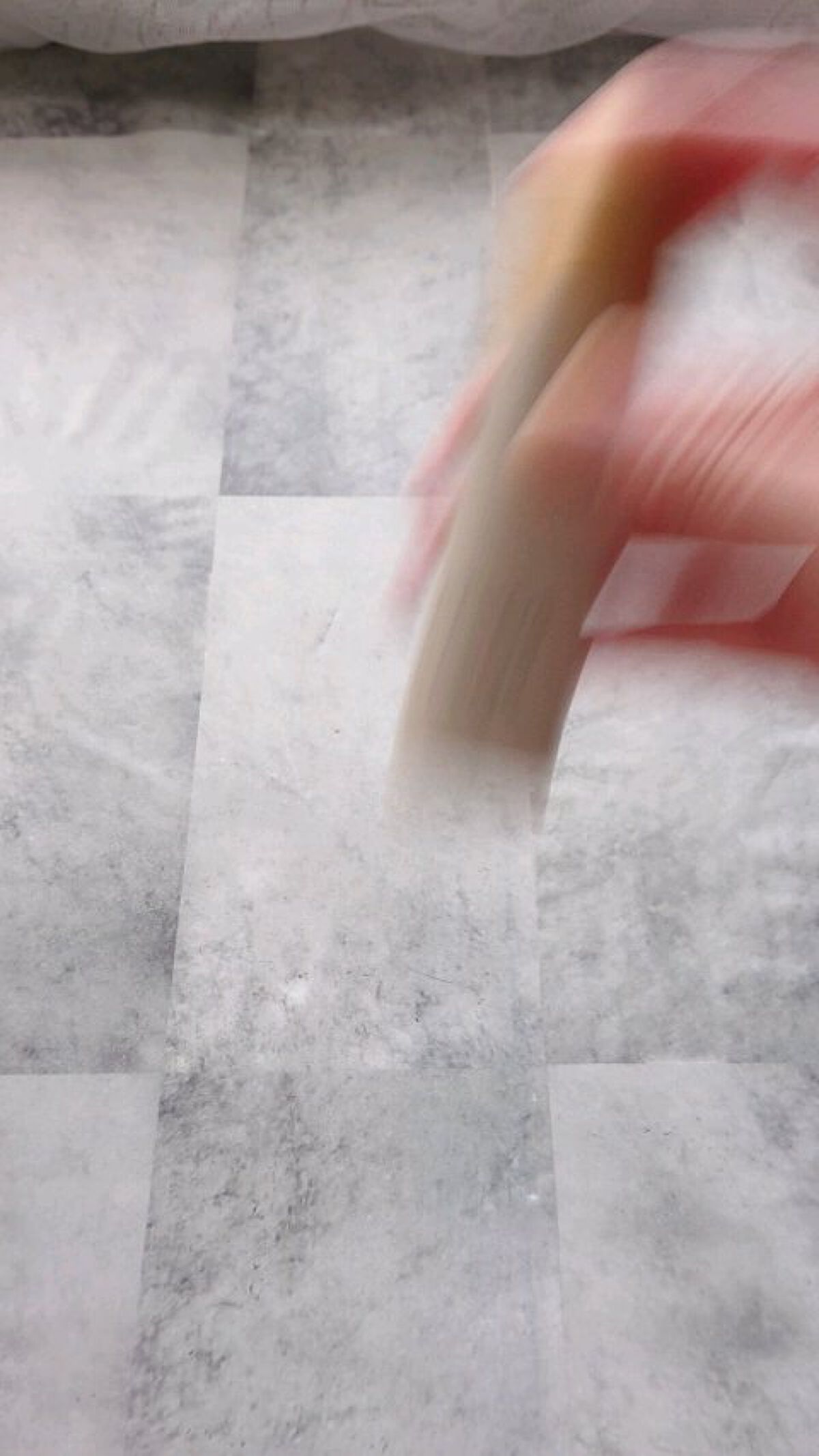 ミネラルフレッシュスキンリキッド/エトヴォス/リキッドファンデーションの動画クチコミ3つ目