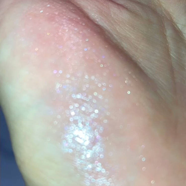 キスキス ビー グロウ パーリー/GUERLAIN/口紅を使ったクチコミ（2枚目）