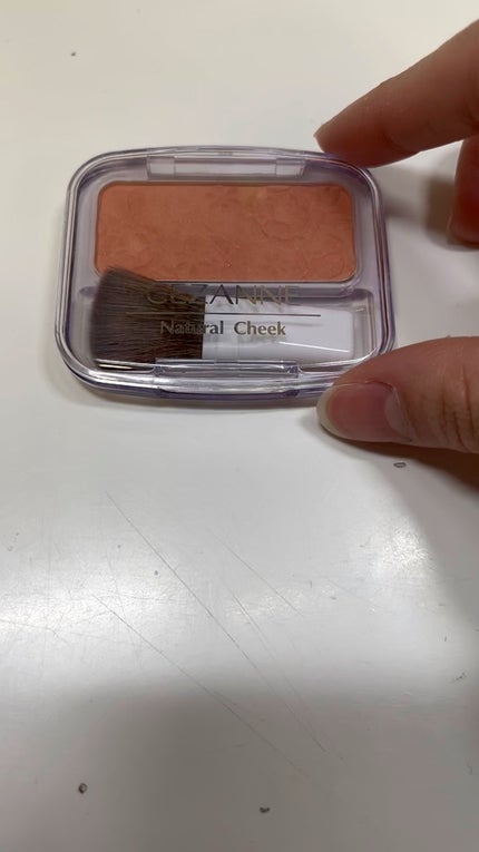 ナチュラル チークN/CEZANNE/パウダーチークの人気ショート動画