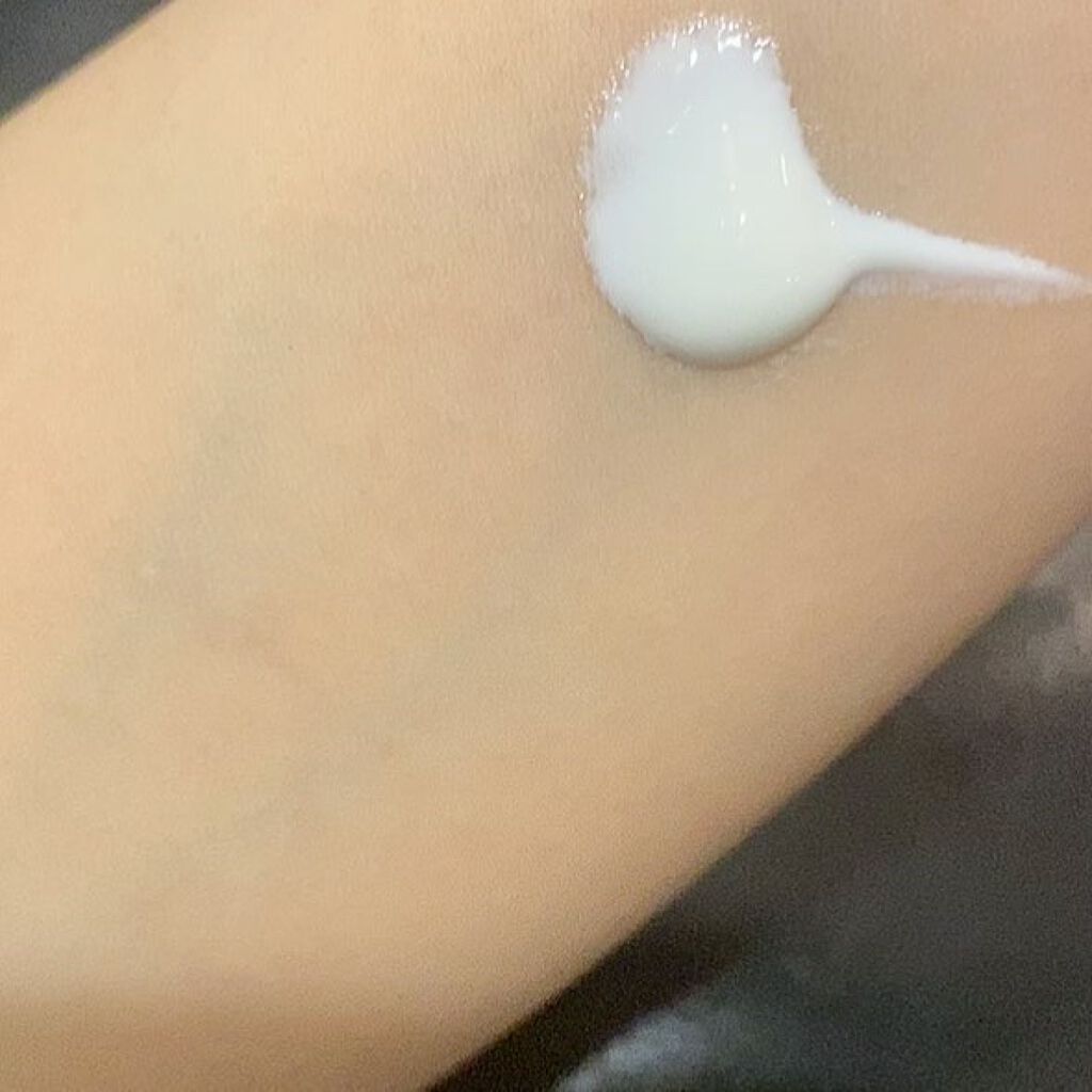 スーパーモイスチャーエッセンス ゴールド/スキンアクア/日焼け止めローションの動画クチコミ3つ目