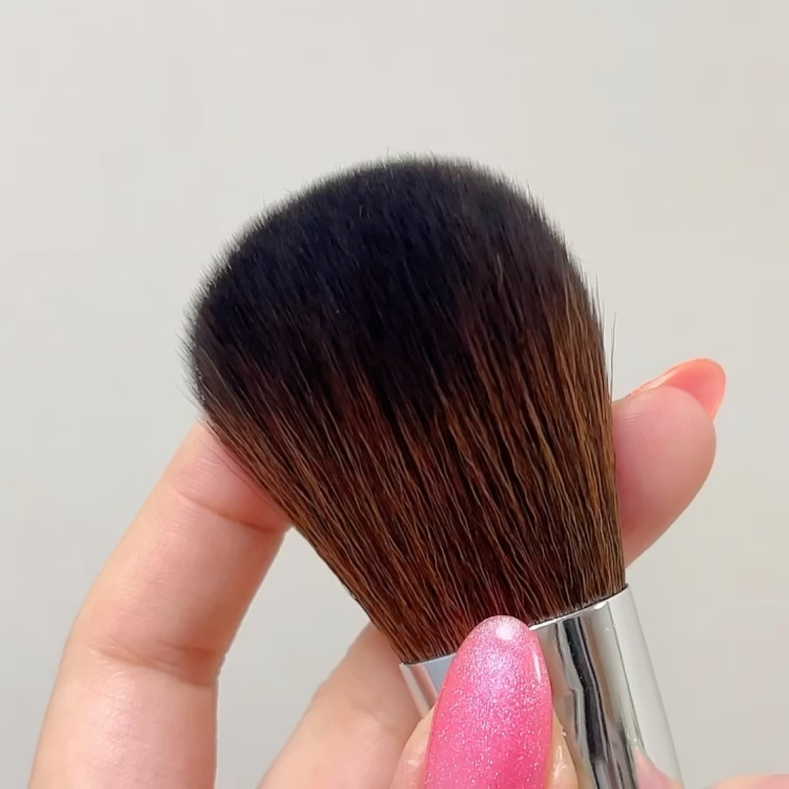 Kirei&co. パウダー用メイクブラシのクチコミ「税込550円のパウダー用メイクブラシをチークようにしたら凄い優秀🫶💕

Kirei&co.
パ.....」（3枚目）